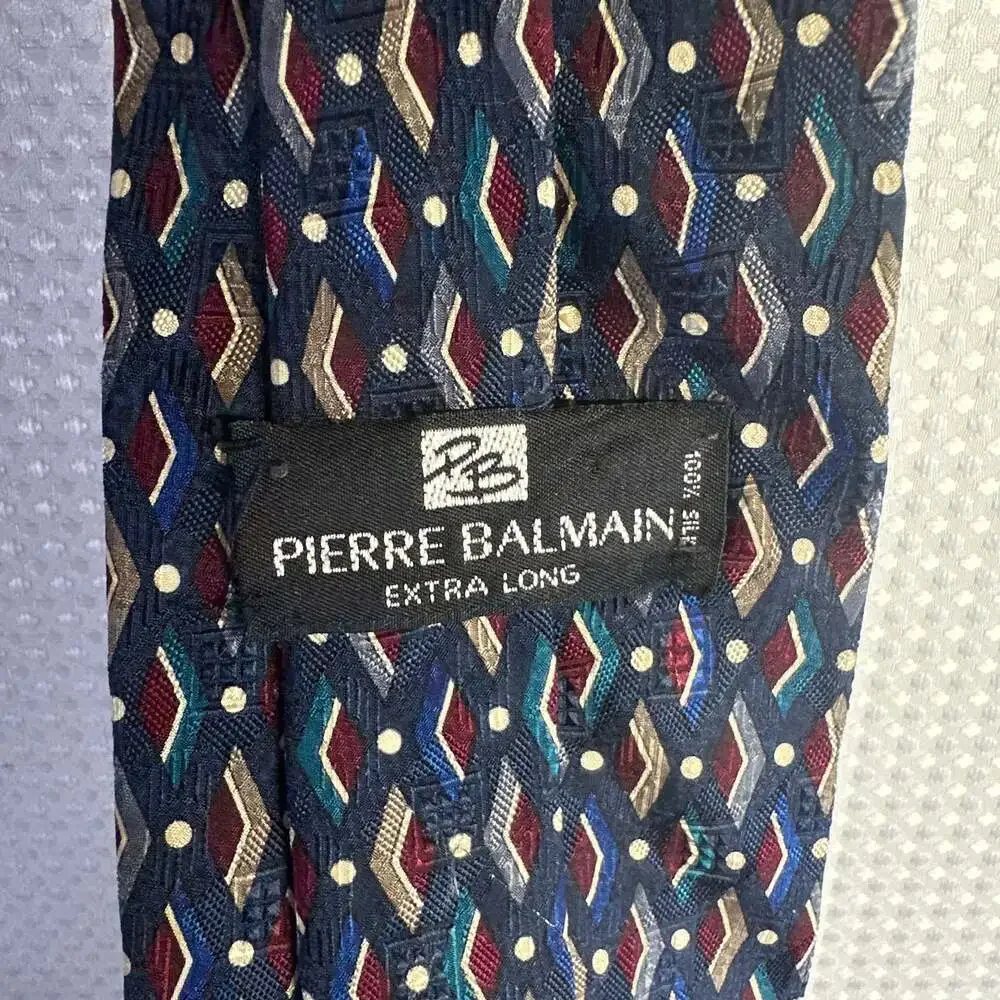 Pierre Balmain Couture Vintage 100% Silk Geometric Diamond Men's Necktie